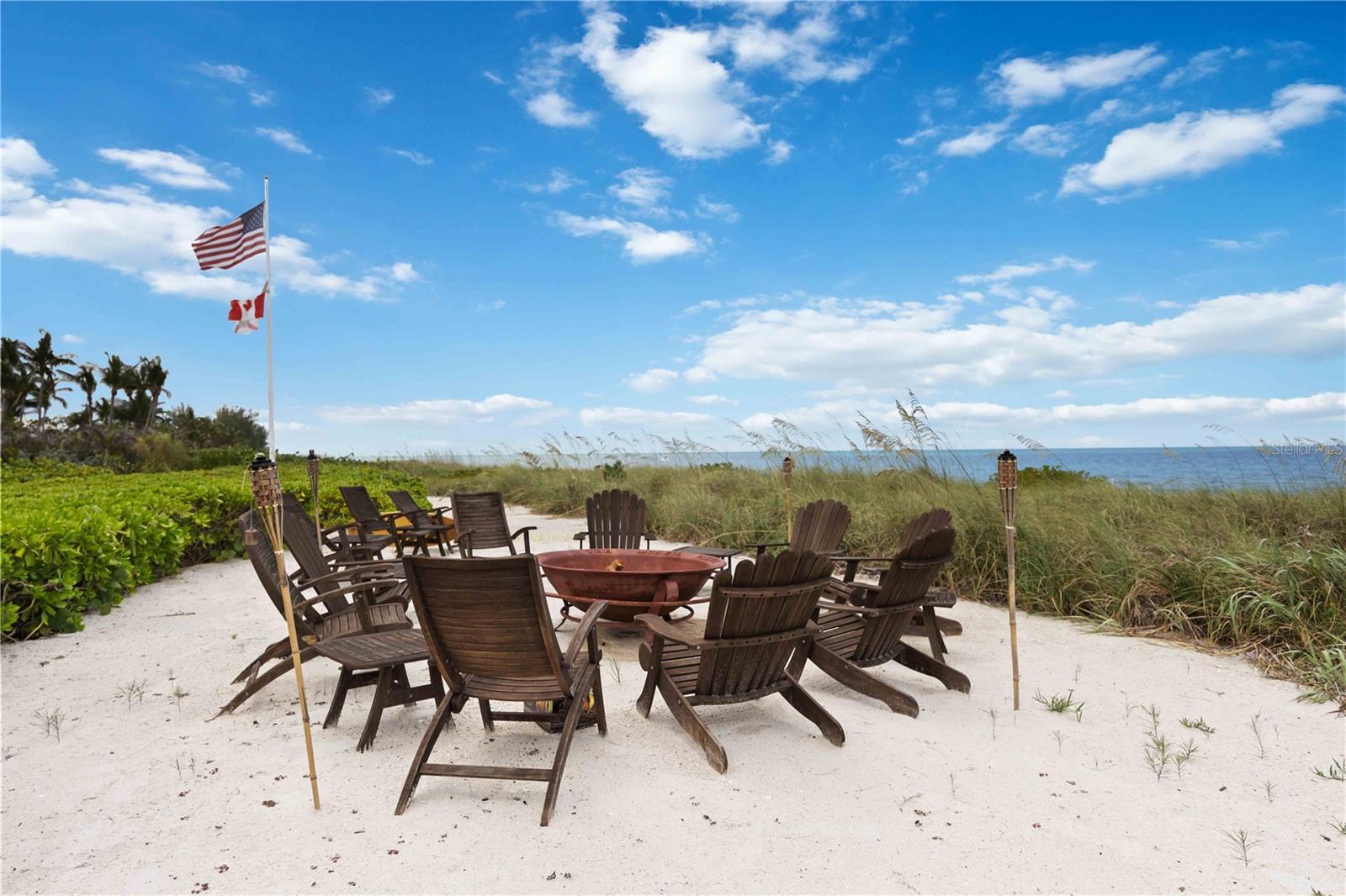 SANDERLING CLUB - Residential