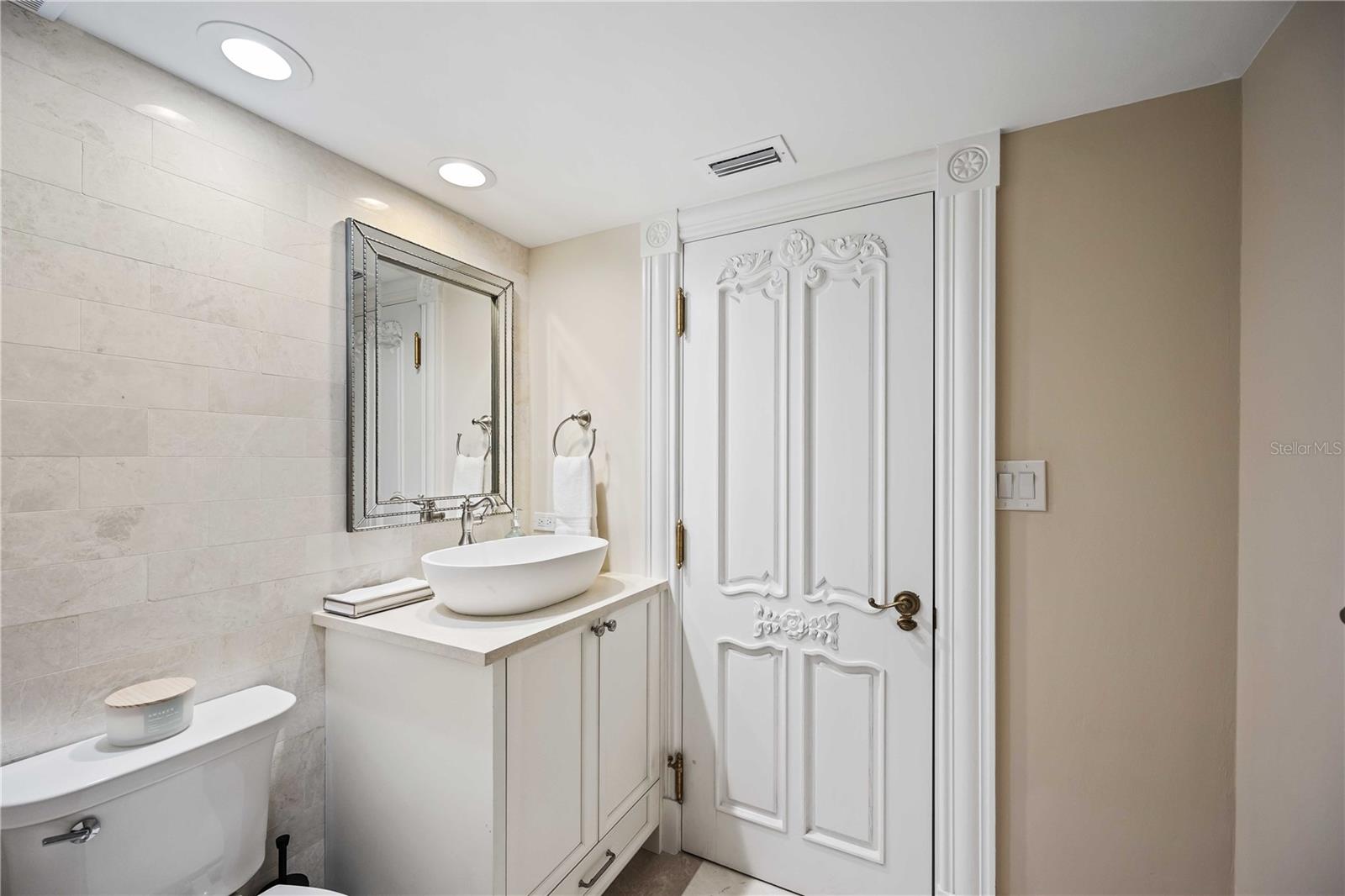SANDERLING CLUB - Residential