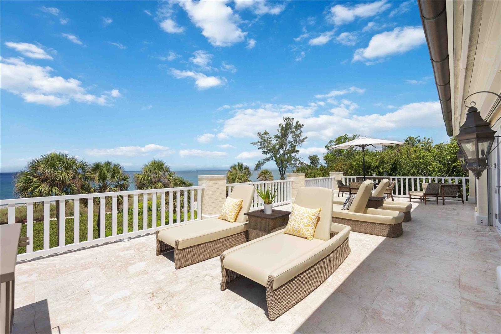 SANDERLING CLUB - Residential
