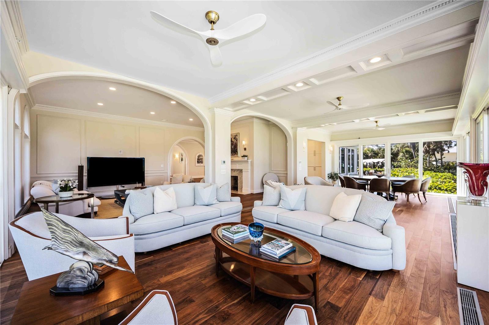 SANDERLING CLUB - Residential