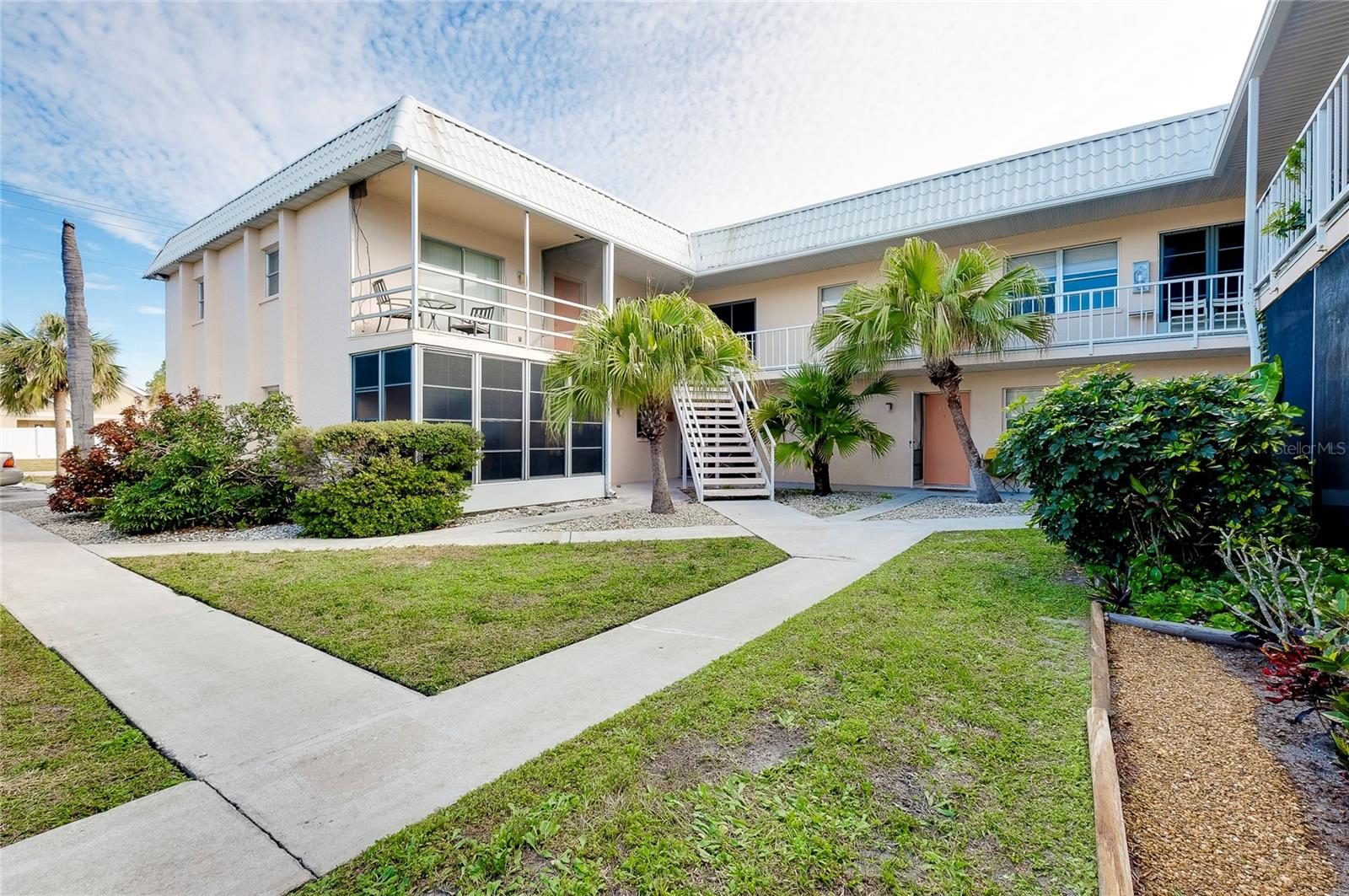 HURRY – PRICE REDUCED FOR QUICK SALE NEW A/C, NEW HOT WATER TANK AND NEW ELECTRICAL PANEL
Charming Island Retreat – 460 Base Ave #122, Venice, FL
Discover the perfect blend of island living and modern comfort in this 2-bedroom, 1-bath condo, located on the beautiful island of Venice. This coastal gem is freshly updated with new paint, a new A/C unit, hot water tank, garbage disposal, and electrical panel—all replaced in 2023 for worry-free living.
Prime Location – Walk or Bike to It All!
Situated in a small, well-managed condo community with exceptional leadership, this property offers peace of mind with no flood zone concerns. You'll be just a short bike ride to historic downtown Venice, brimming with boutique shops, cafes, art galleries, and cultural events. Enjoy easy access to Sharky’s and Fins restaurants, where you can savor fresh seafood and breathtaking Gulf sunsets. Plus, the Venice Municipal Airport and public golf courses are just minutes away.
Island Lifestyle & Outdoor Adventures
Embrace the Venetian lifestyle with world-class beaches nearby, perfect for sunbathing, swimming, or collecting shells. Explore the Venetian Waterway Park, ideal for scenic biking and walking trails, or take part in the lively downtown festivals and farmers’ markets.
A Smart Investment or Seasonal Escape
Whether you're a first-time investor seeking a rental income opportunity or dreaming of a warm-weather getaway, this condo offers affordability and location wrapped into one.
Don’t miss out on this slice of paradise! Call today to schedule your private showing and start living the Florida island dream!