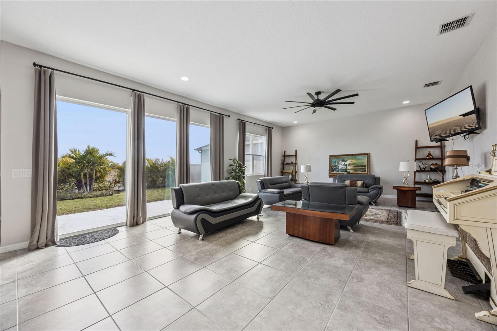 SOLA VISTA - Residential