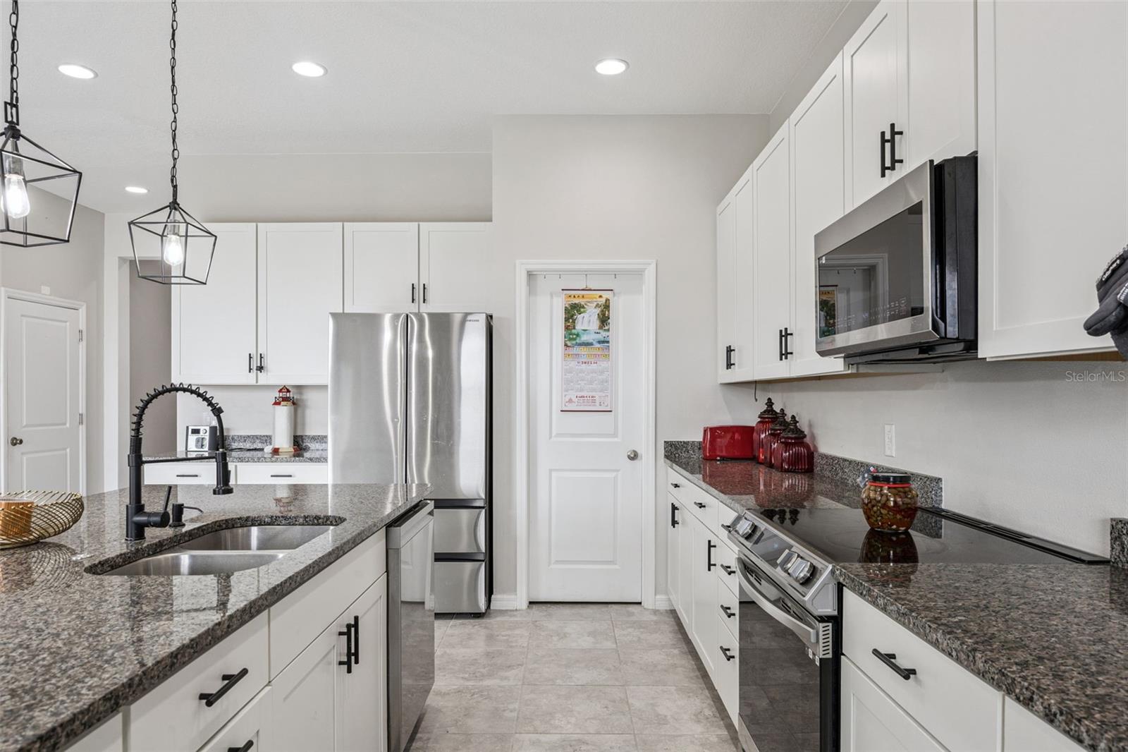 SOLA VISTA - Residential