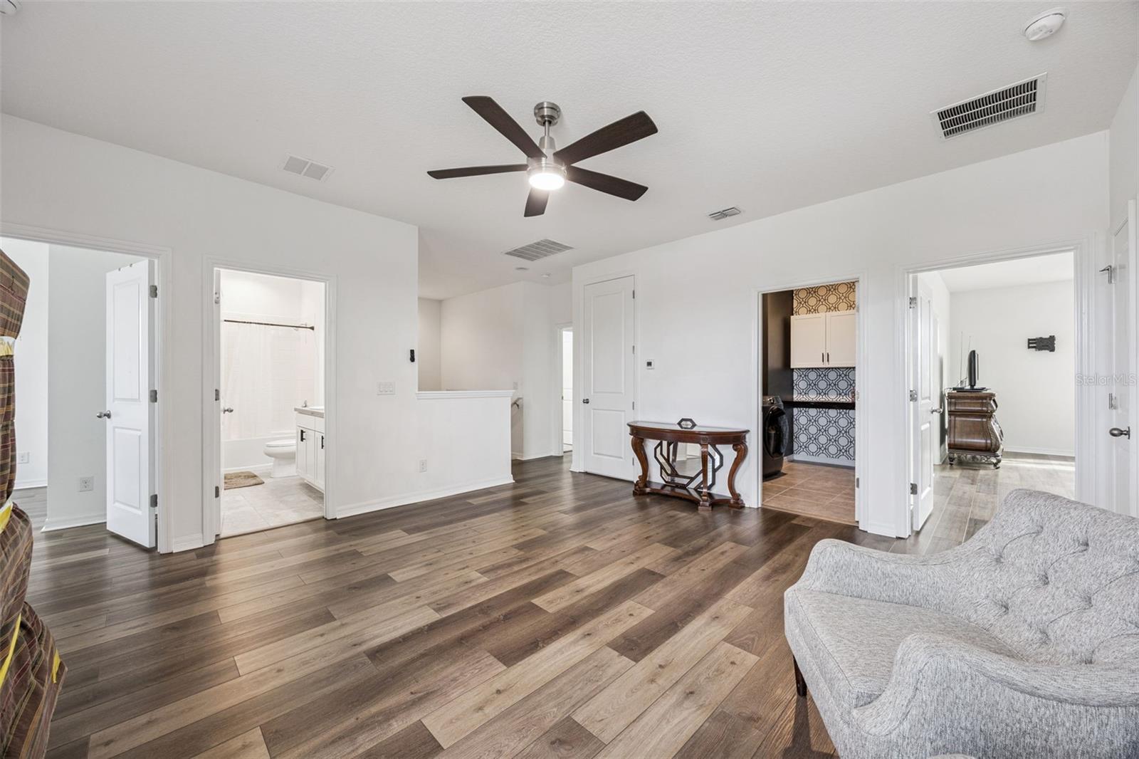 SOLA VISTA - Residential