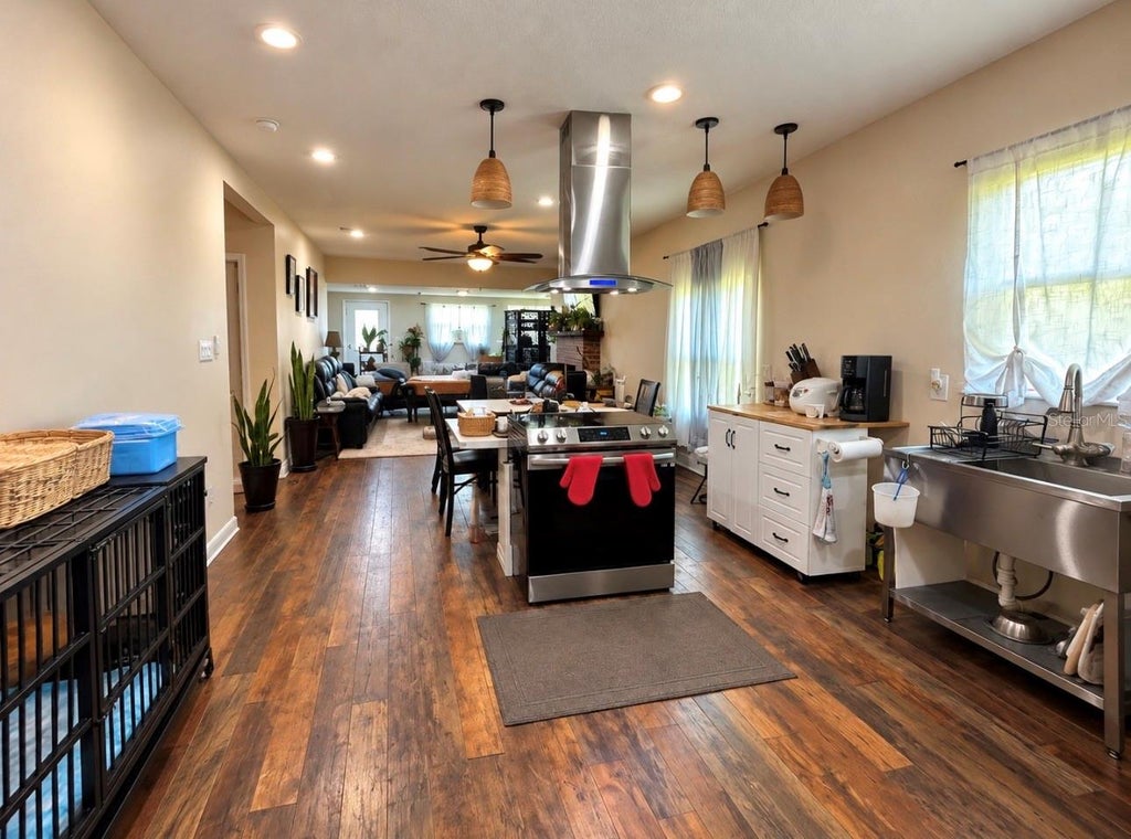 Photo of 465 Emporia Road, Pierson, FL 32180 (MLS # O6451986)
