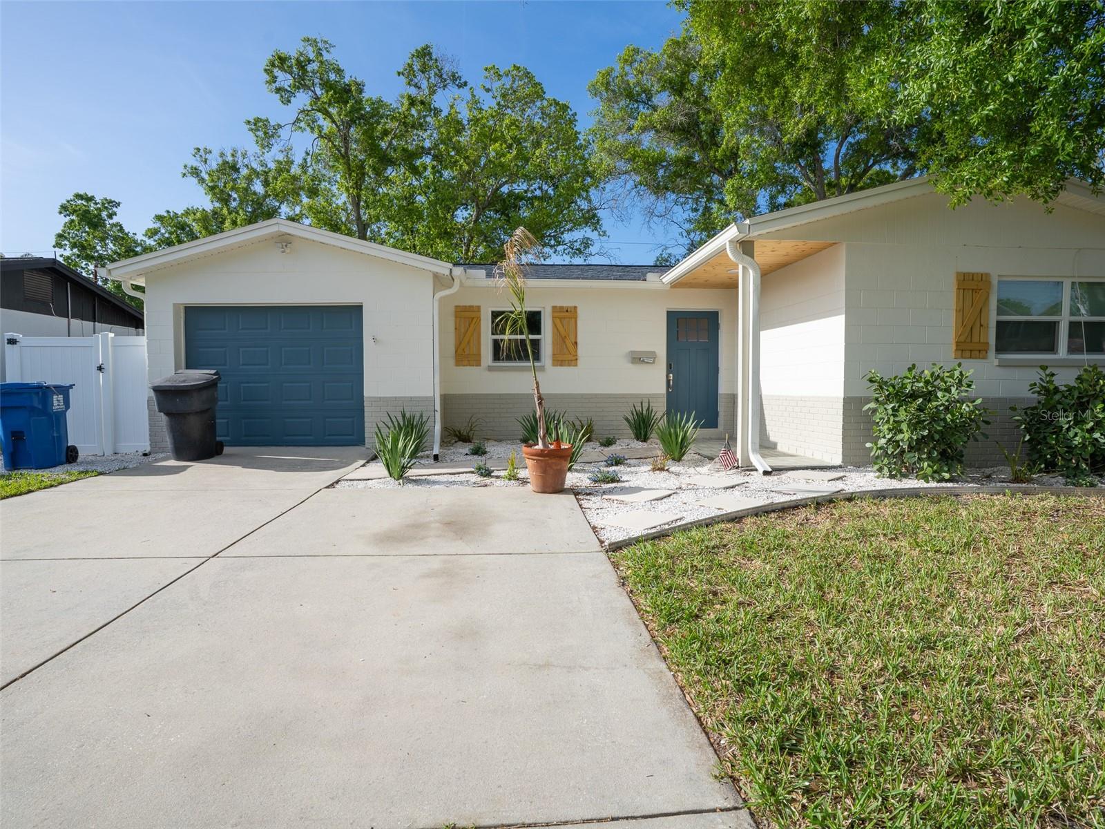 RIO VISTA SEC 5 - Residential