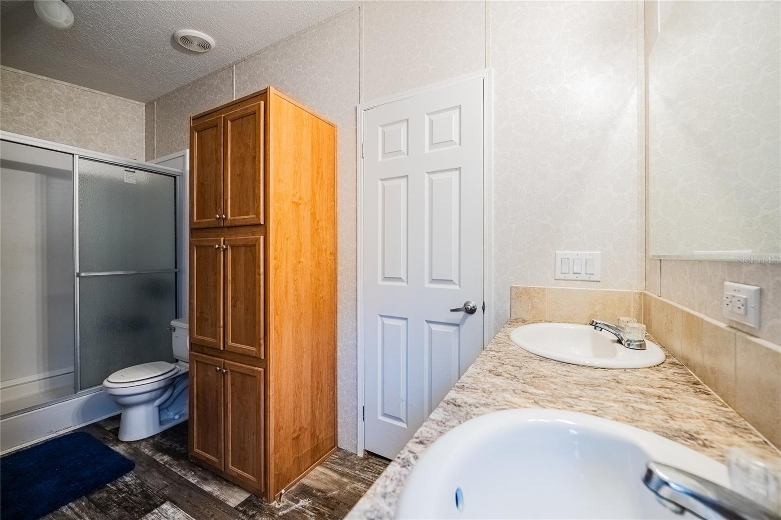 LAKE MARIANA ACRES - Residential