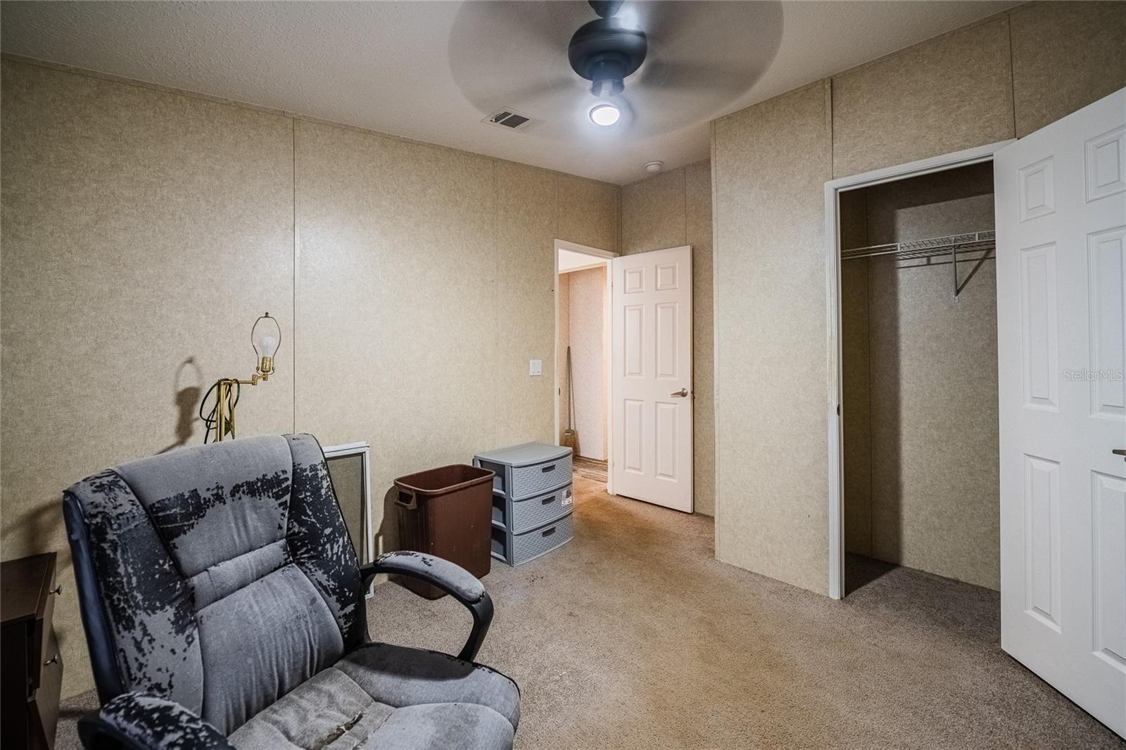 LAKE MARIANA ACRES - Residential
