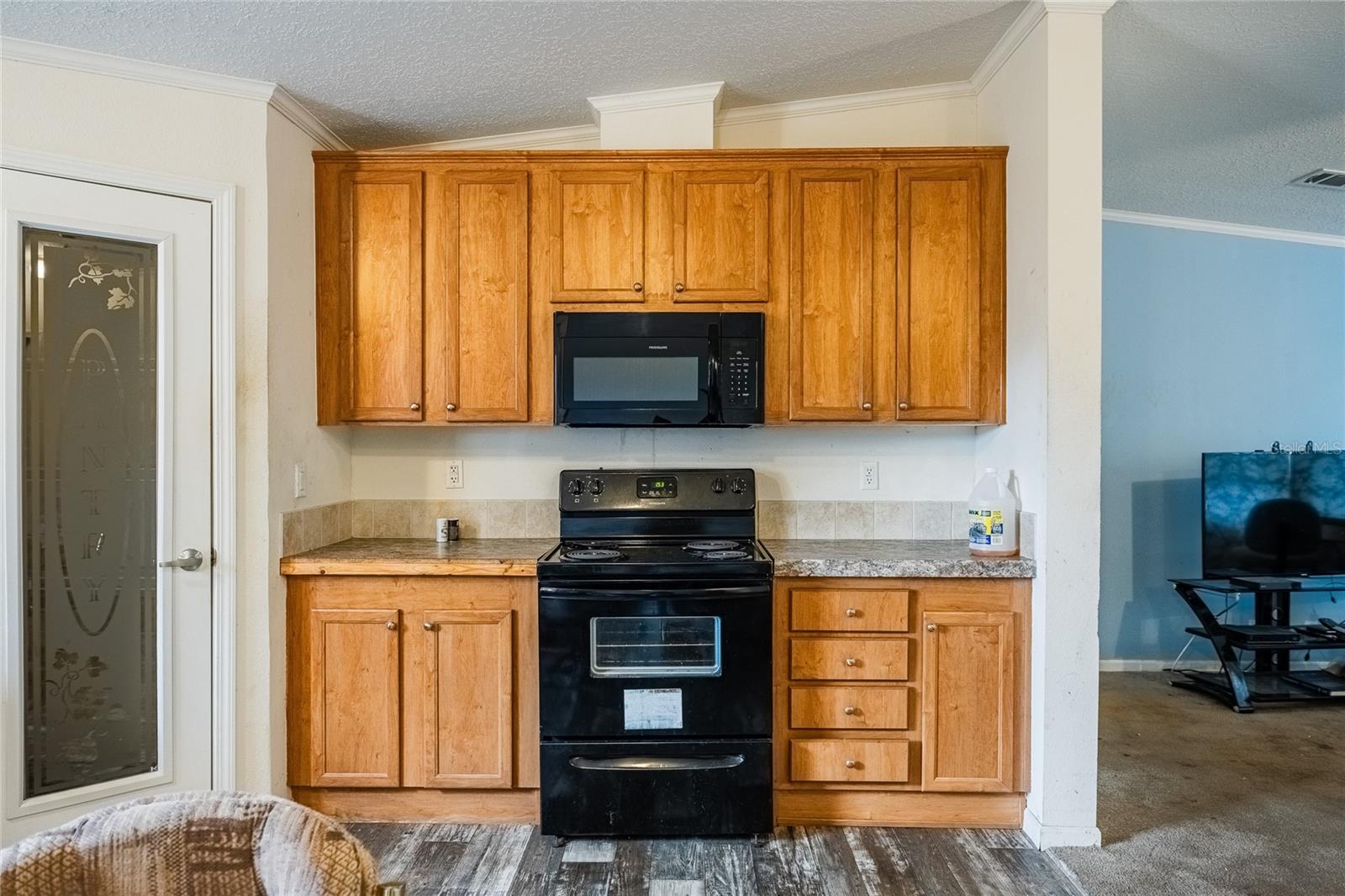 LAKE MARIANA ACRES - Residential
