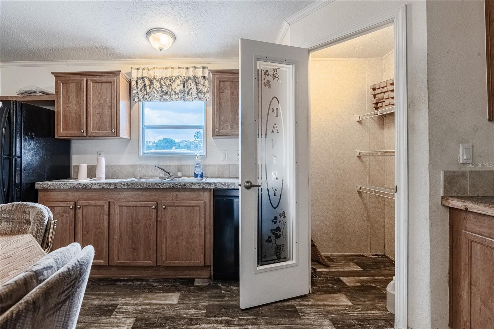 LAKE MARIANA ACRES - Residential