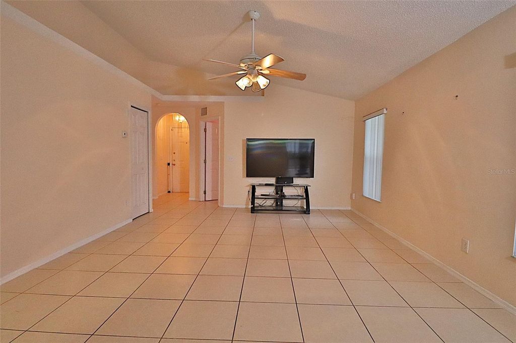 Photo of 1007 Great Shady Lane, Orlando, FL 32825 (MLS # O6368085)