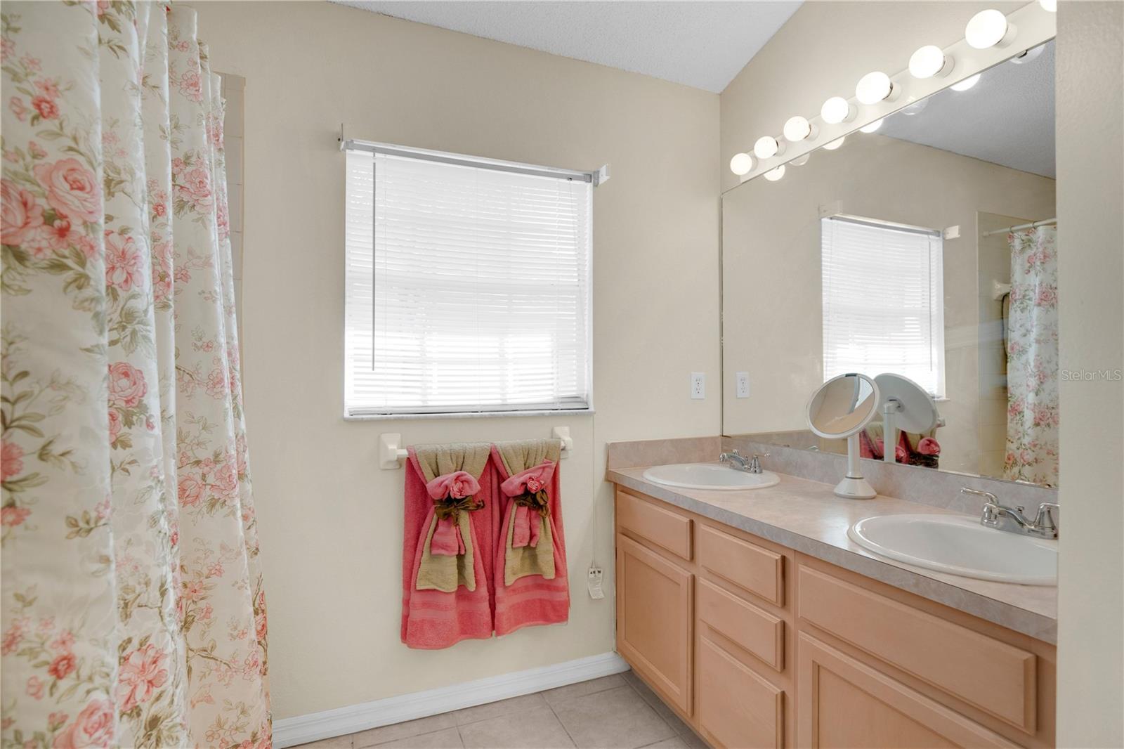 ROYAL OAK ESTATES - Residential