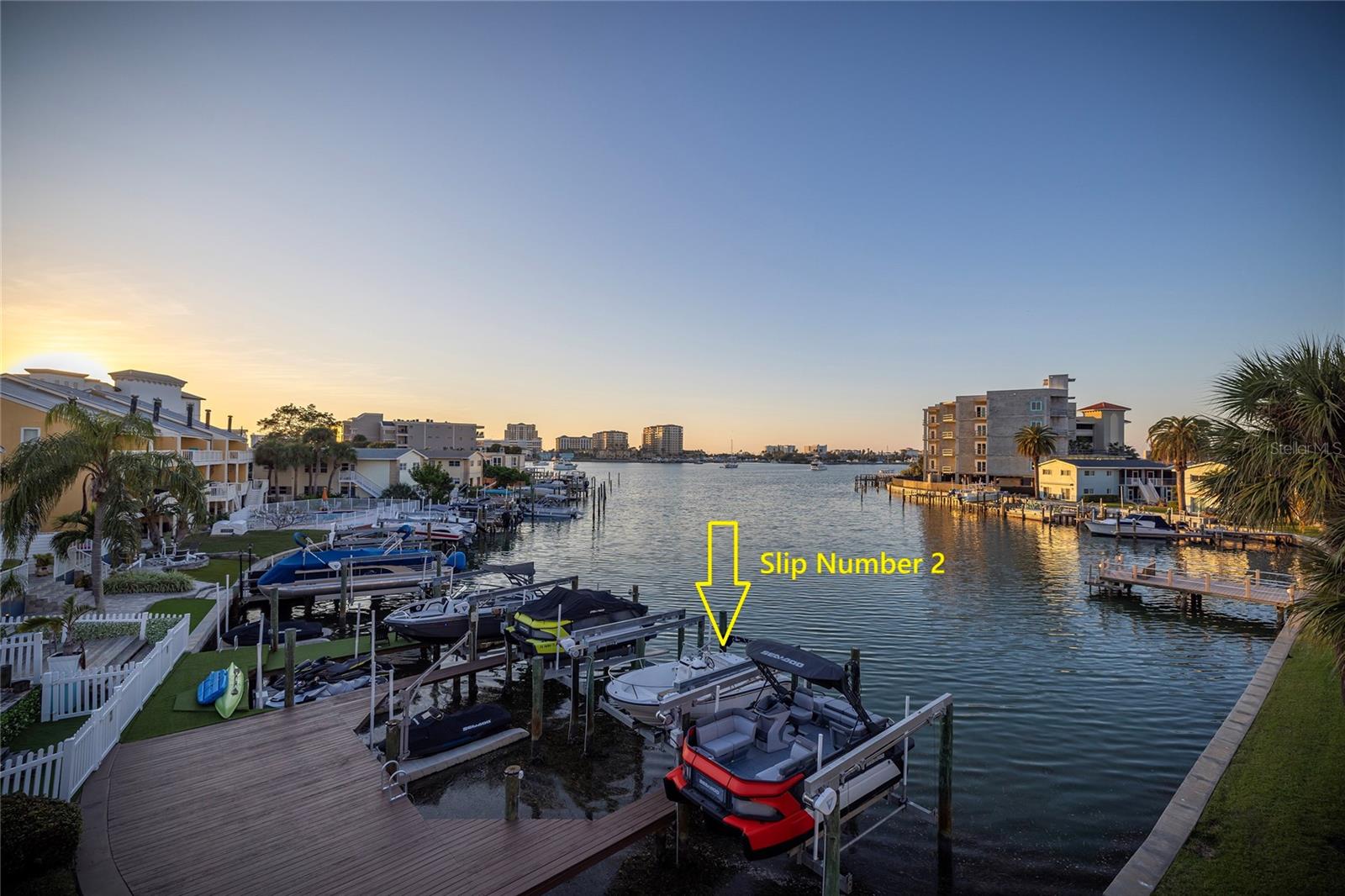 DOLPHINS LANDING - Residential