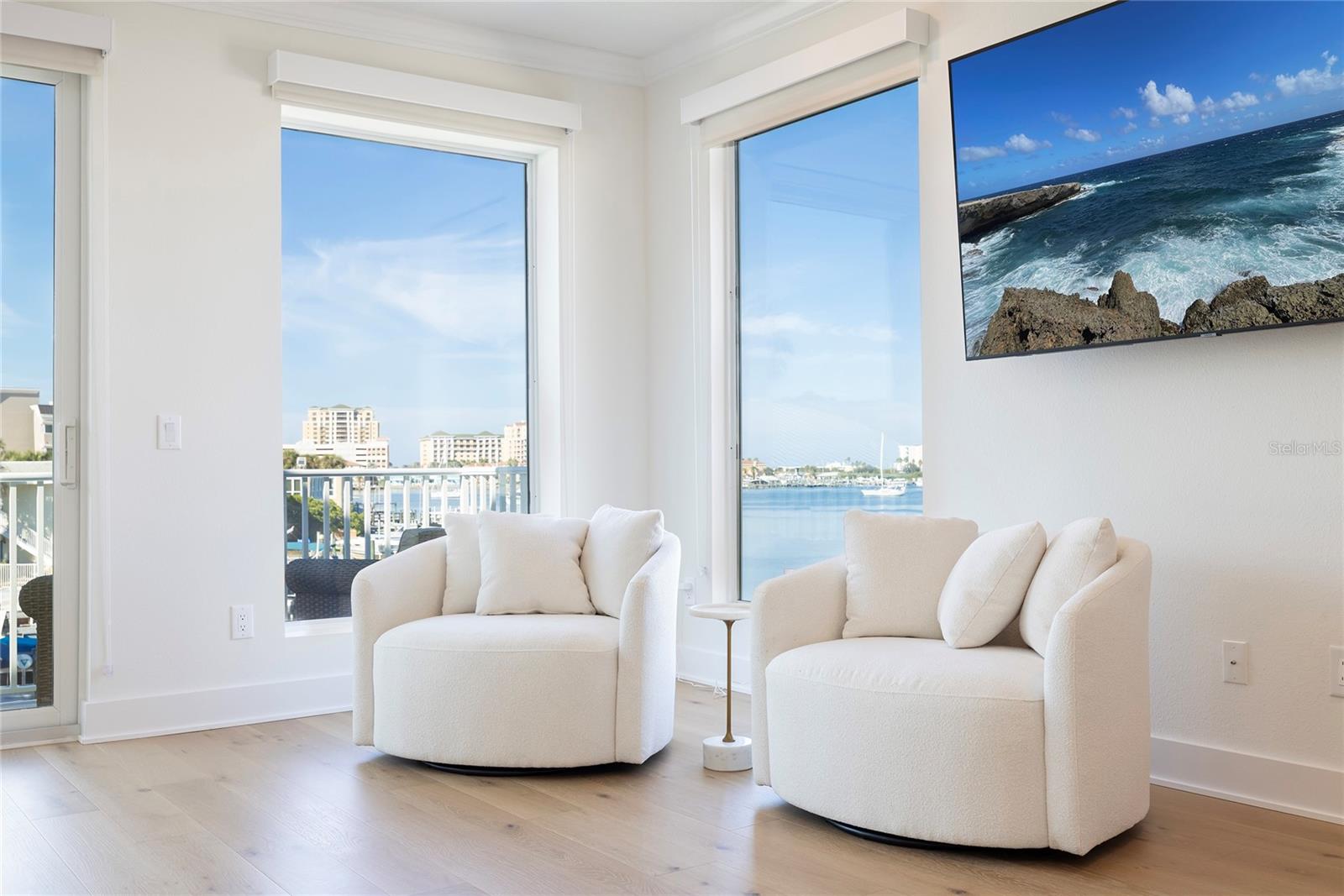 DOLPHINS LANDING - Residential