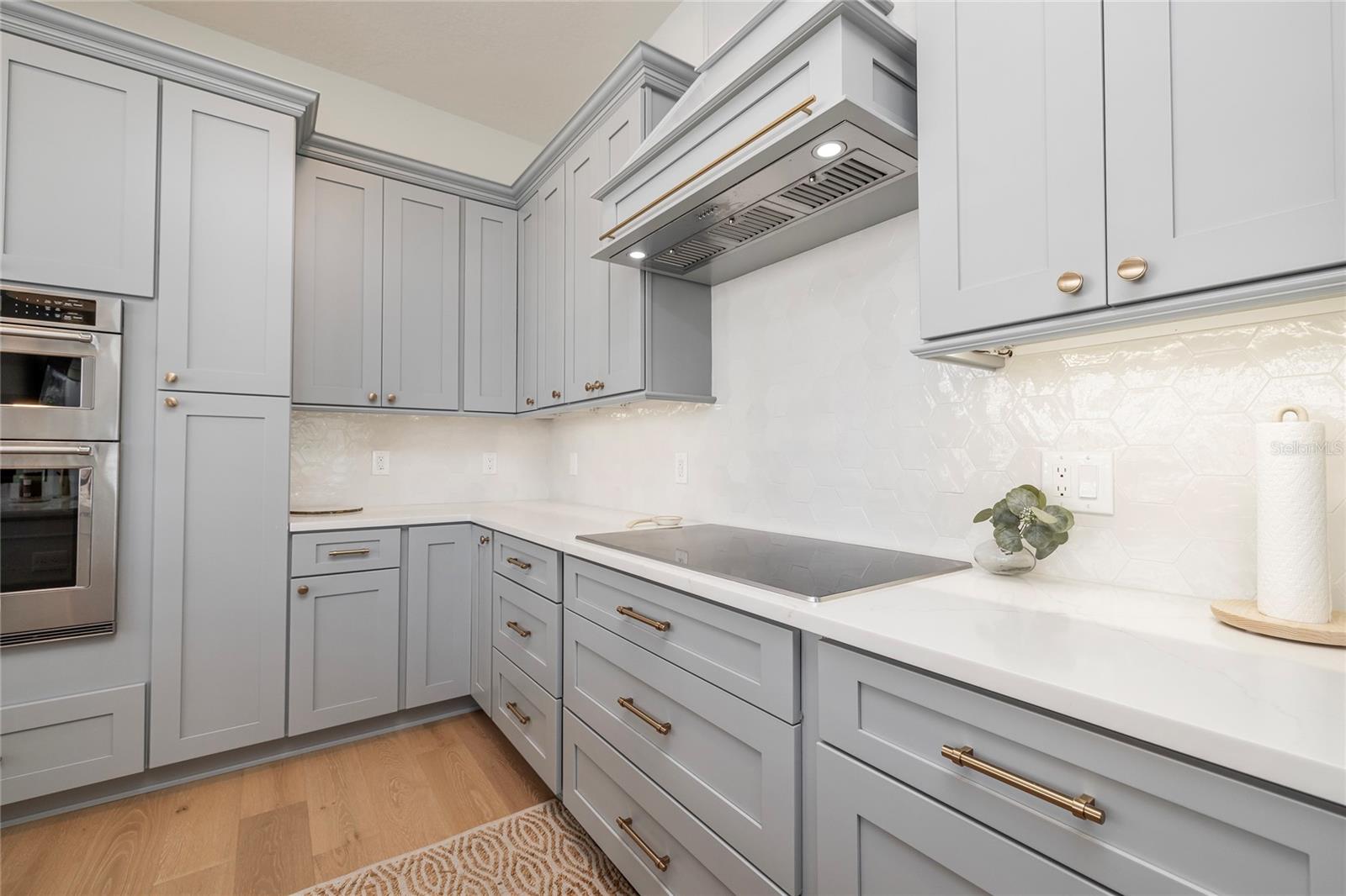 DOLPHINS LANDING - Residential