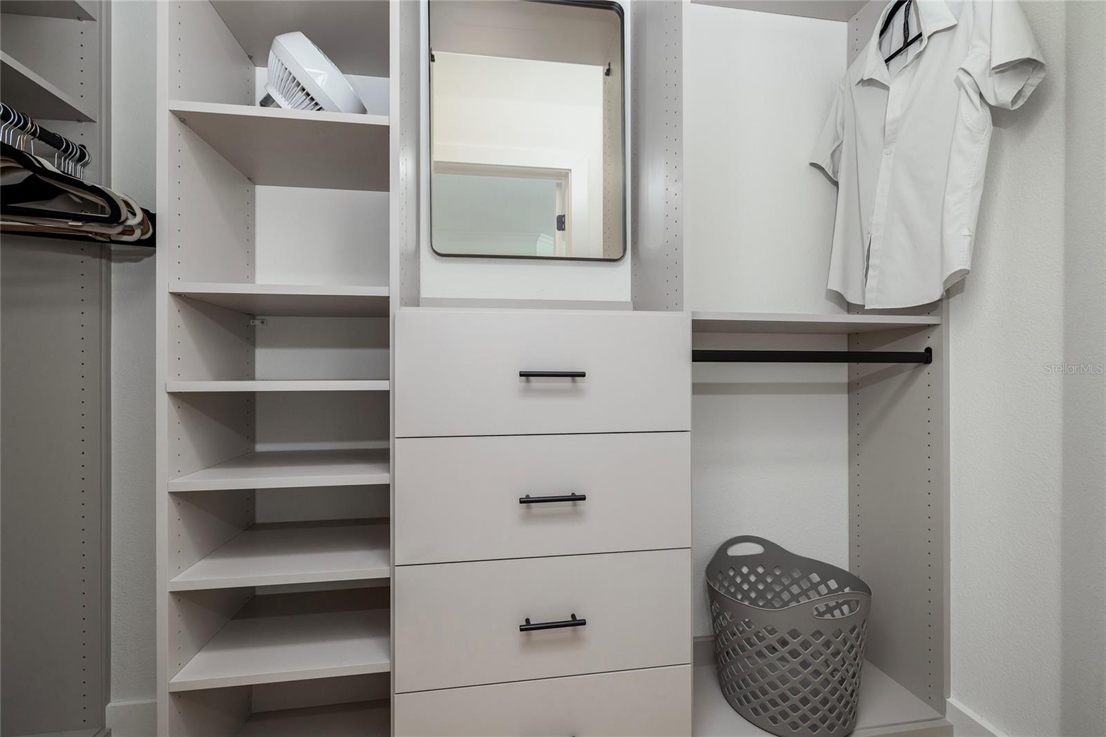 DOLPHINS LANDING - Residential