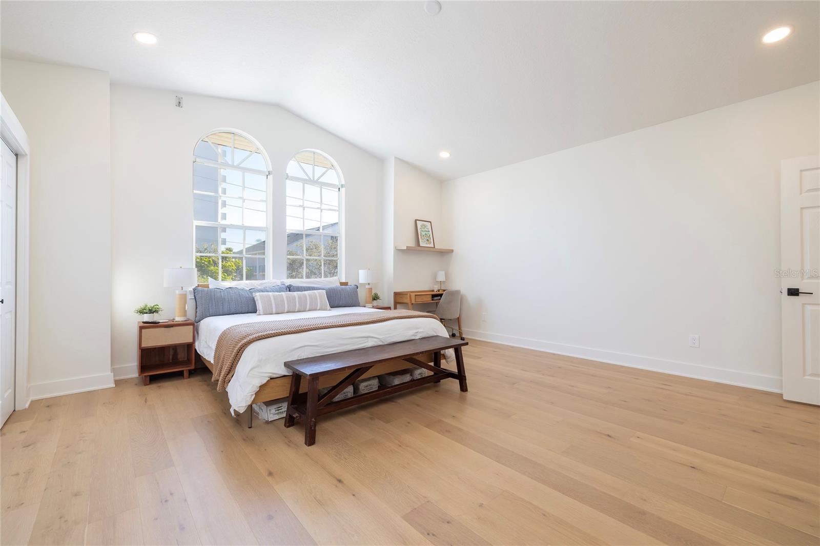 DOLPHINS LANDING - Residential