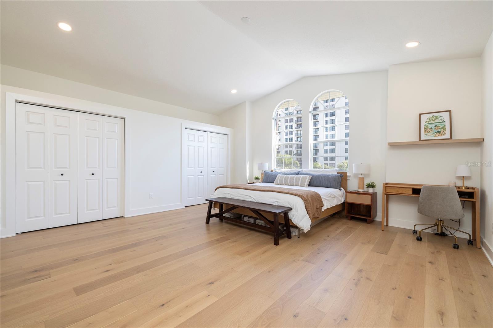 DOLPHINS LANDING - Residential