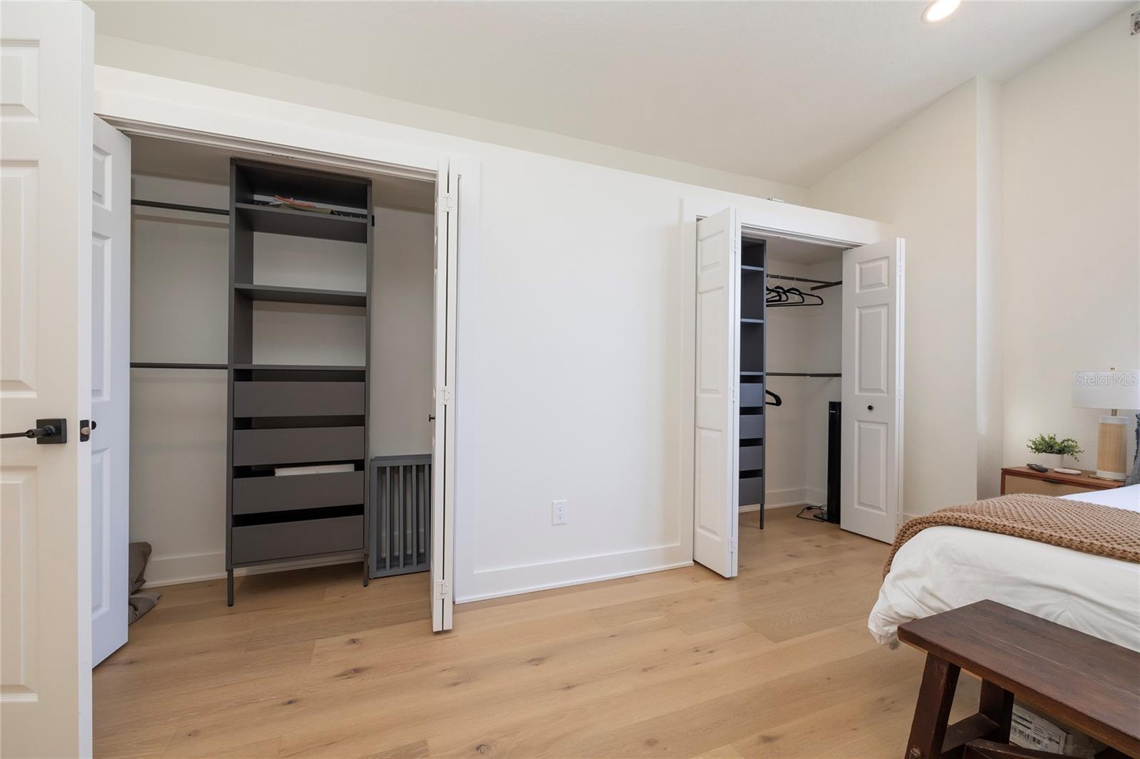 DOLPHINS LANDING - Residential