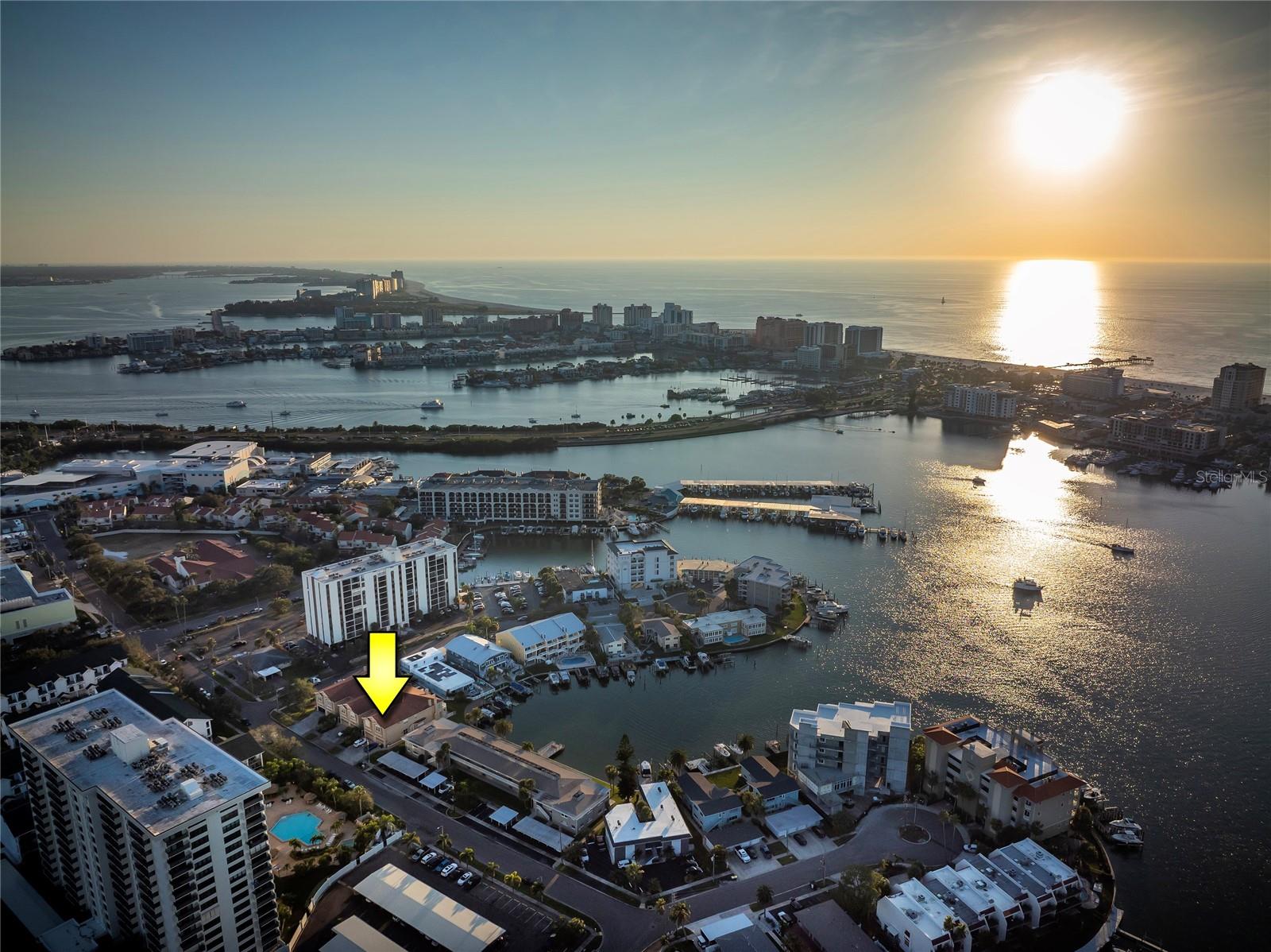 DOLPHINS LANDING - Residential