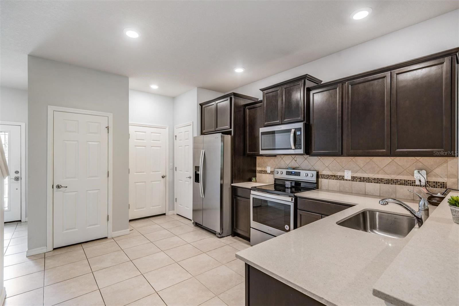 REGO PALMS - Residential