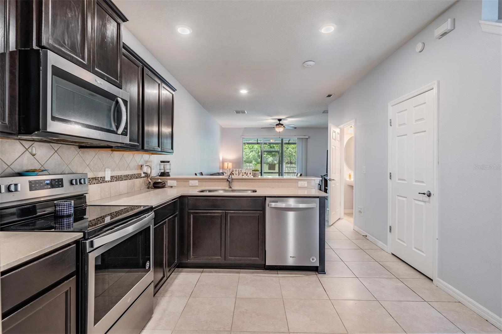 REGO PALMS - Residential