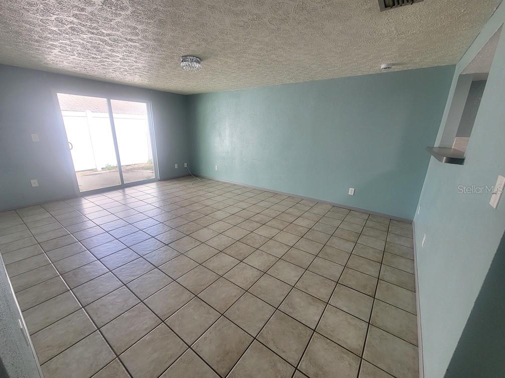 5709 SILVER SPUR DRIVE