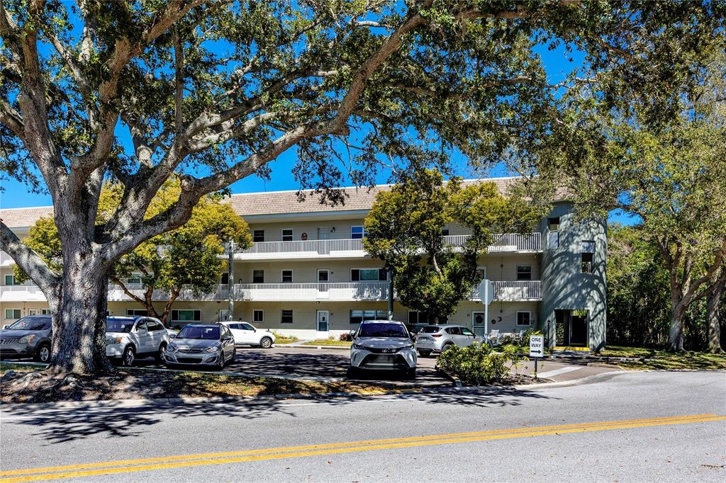 Photo of 2440 World Parkway Boulevard #38, Clearwater, FL 33763 (MLS # TB8475430)