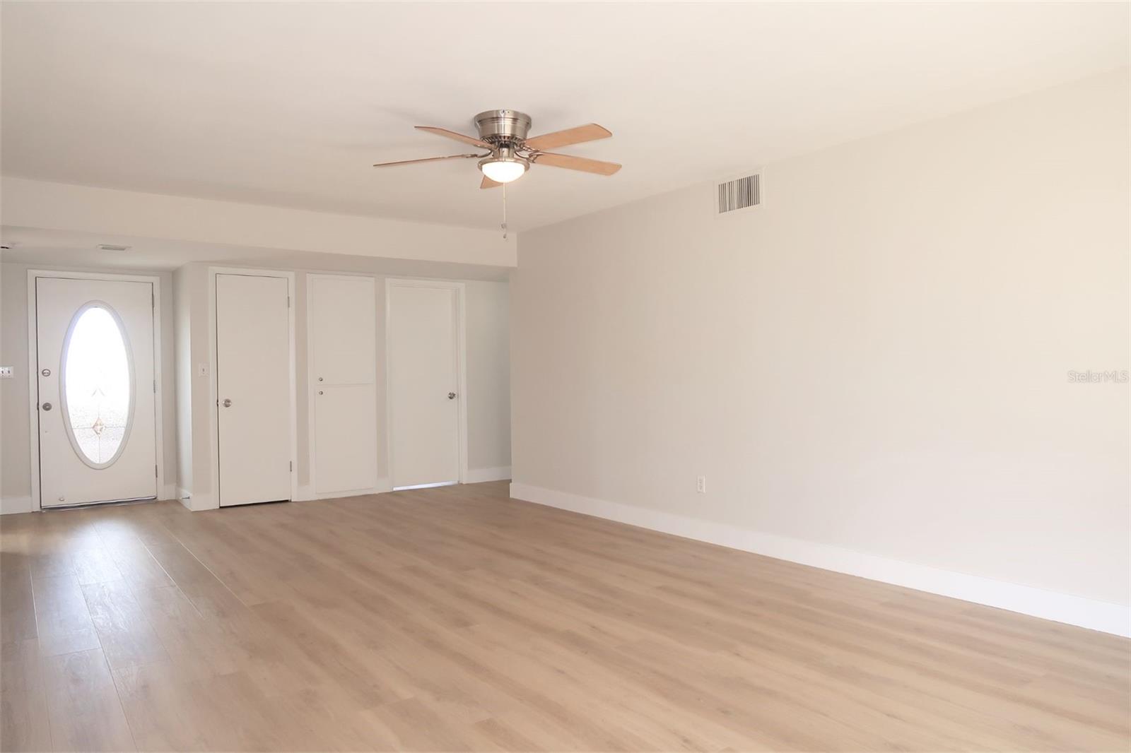 DEL WEBBS SUN CITY FLORIDA UN - Residential