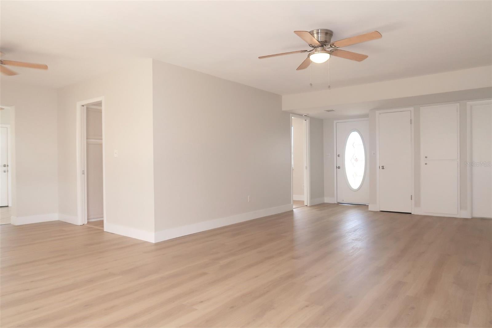 DEL WEBBS SUN CITY FLORIDA UN - Residential