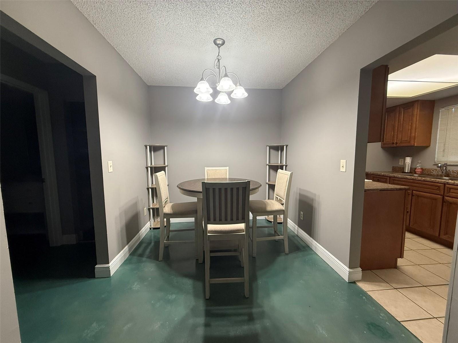 PARK LAKE - Residential Lease