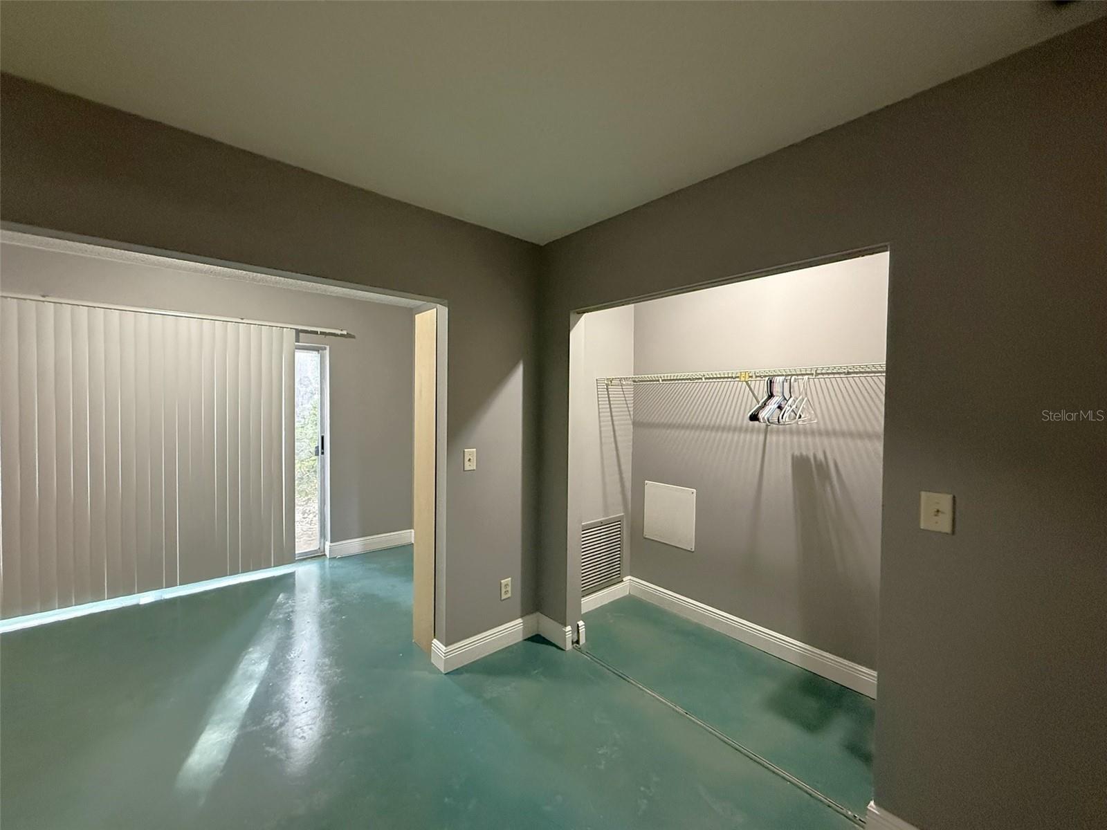 PARK LAKE - Residential Lease