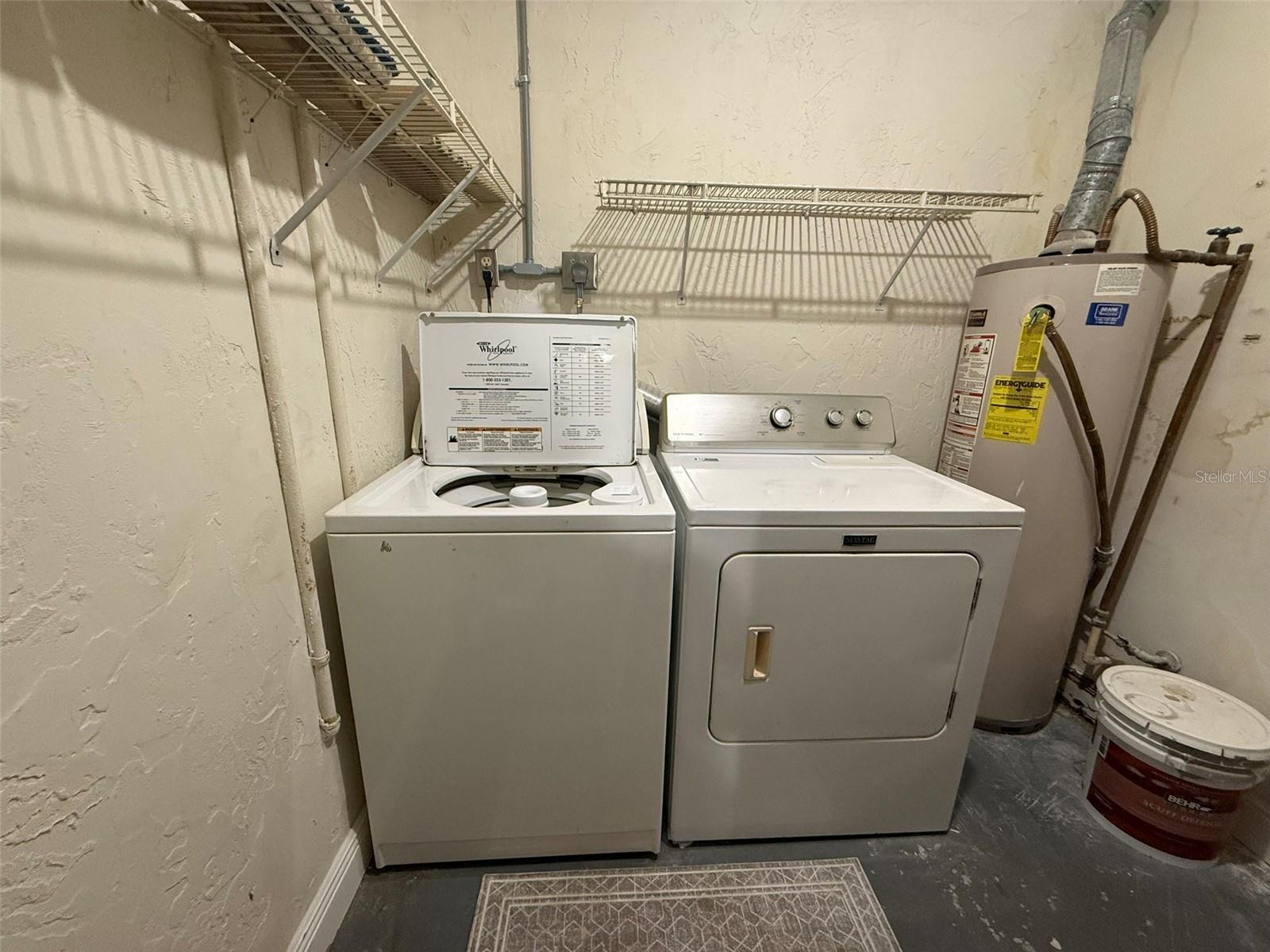 PARK LAKE - Residential Lease