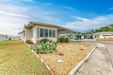 A home in PALMETTO