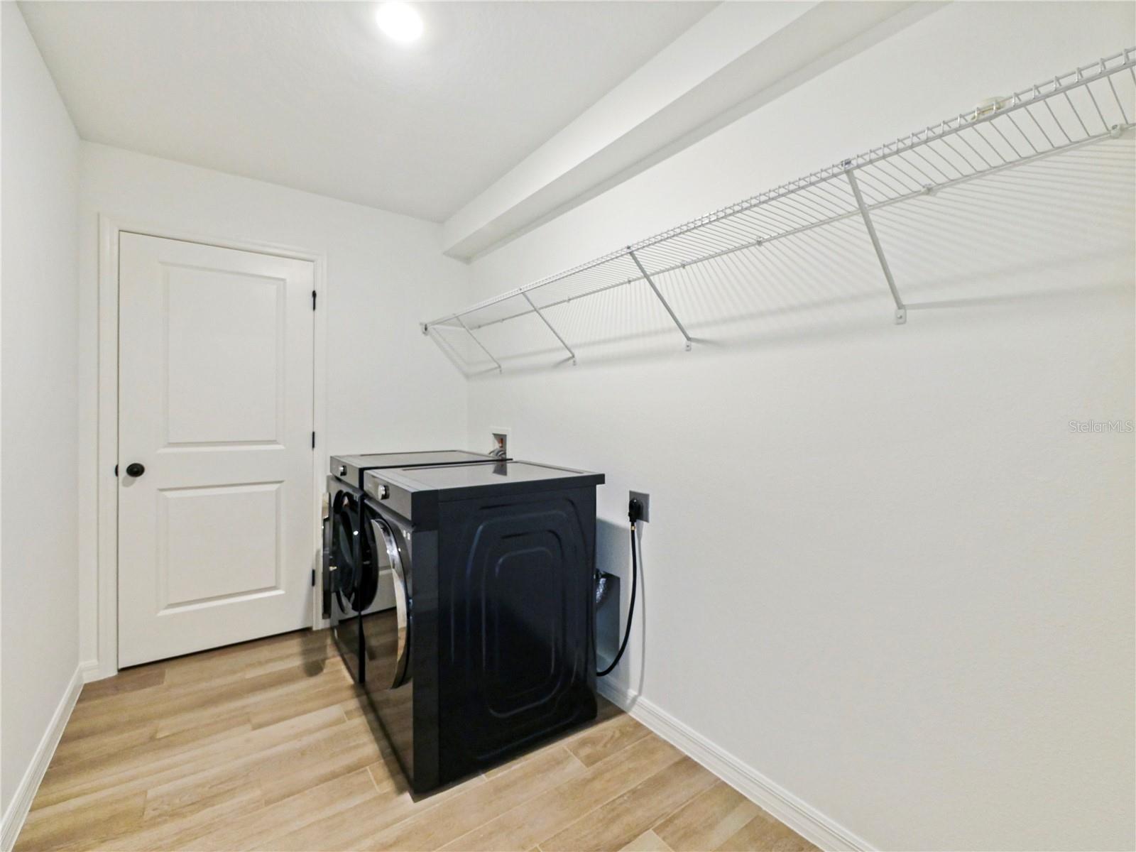 HAMPTON OAKS - Residential