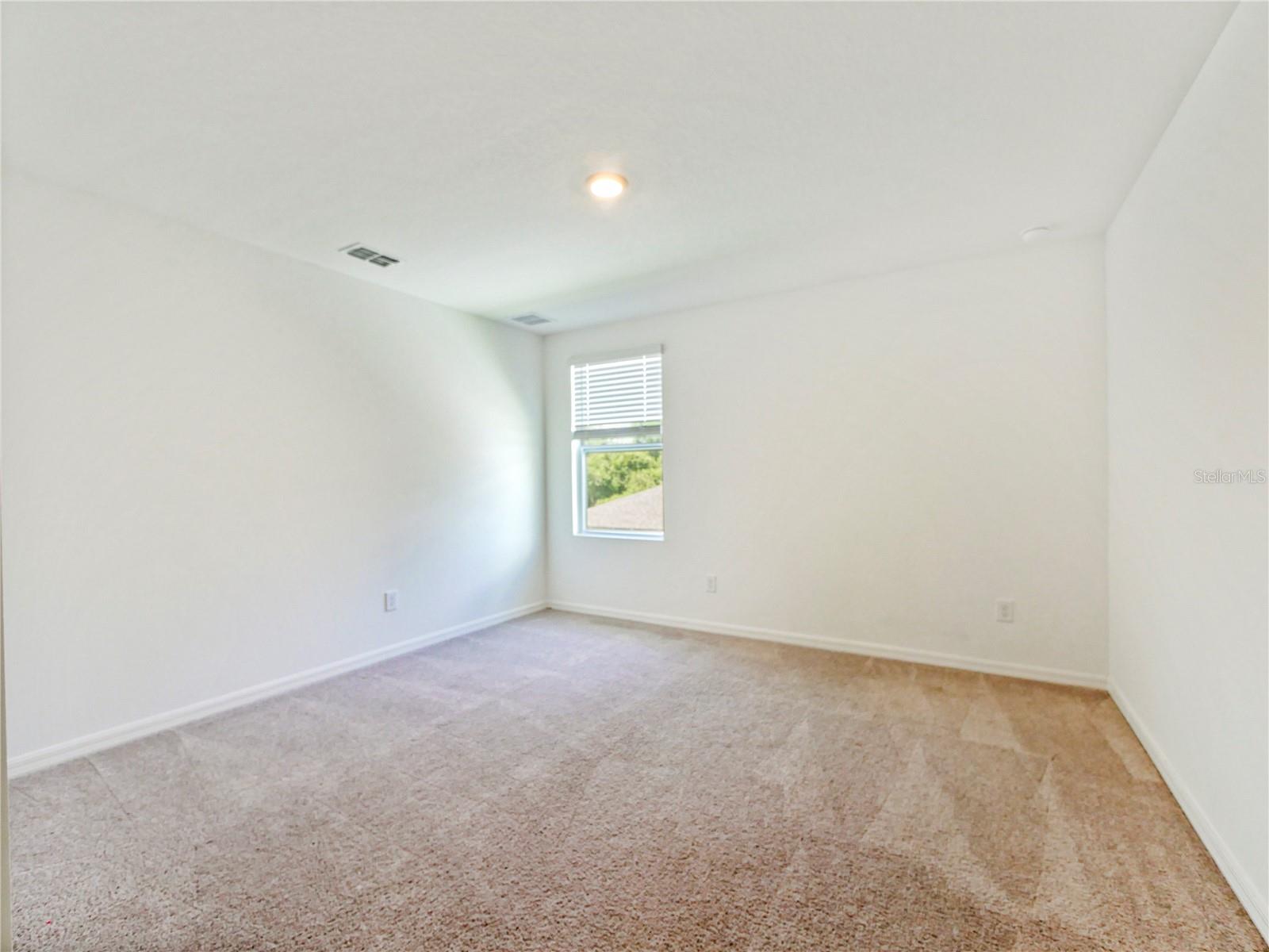 HAMPTON OAKS - Residential