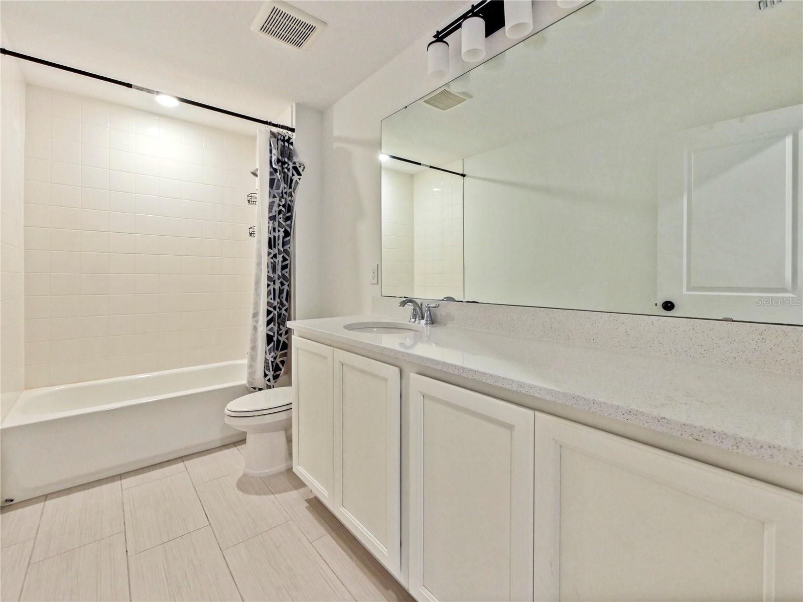 HAMPTON OAKS - Residential