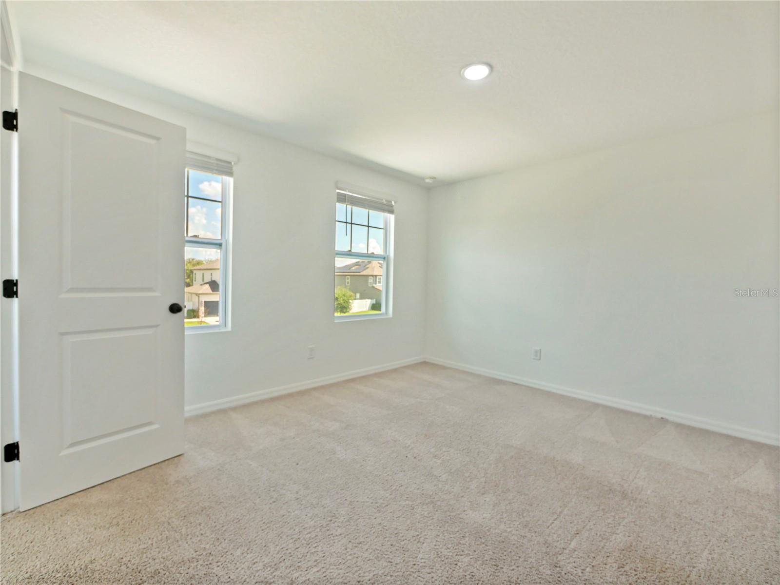 HAMPTON OAKS - Residential