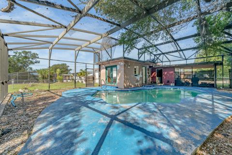 A home in DELTONA