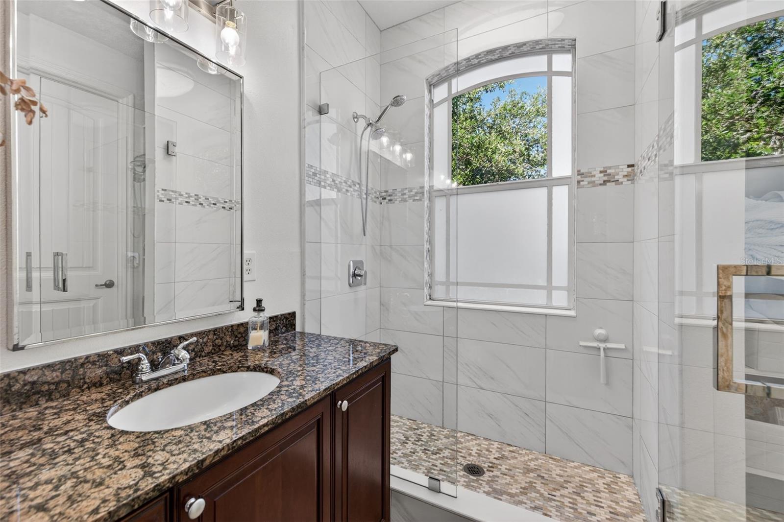 CLEVELAND STREET VILLAS - Residential