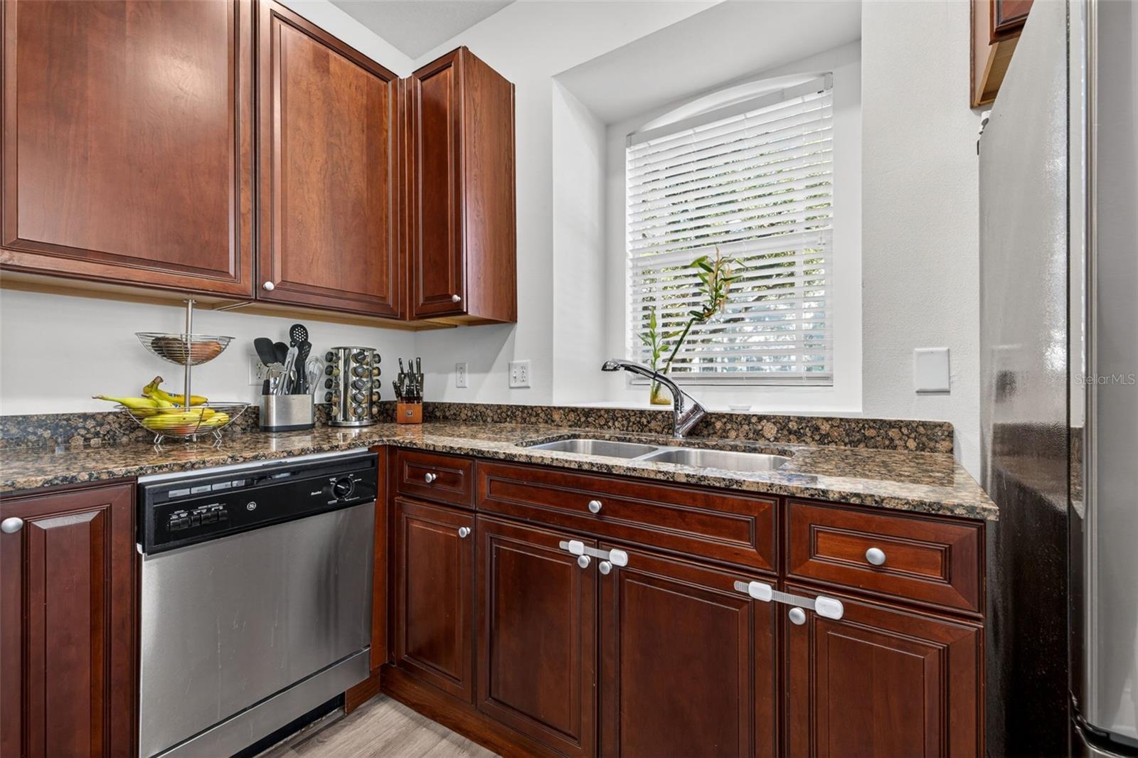 CLEVELAND STREET VILLAS - Residential