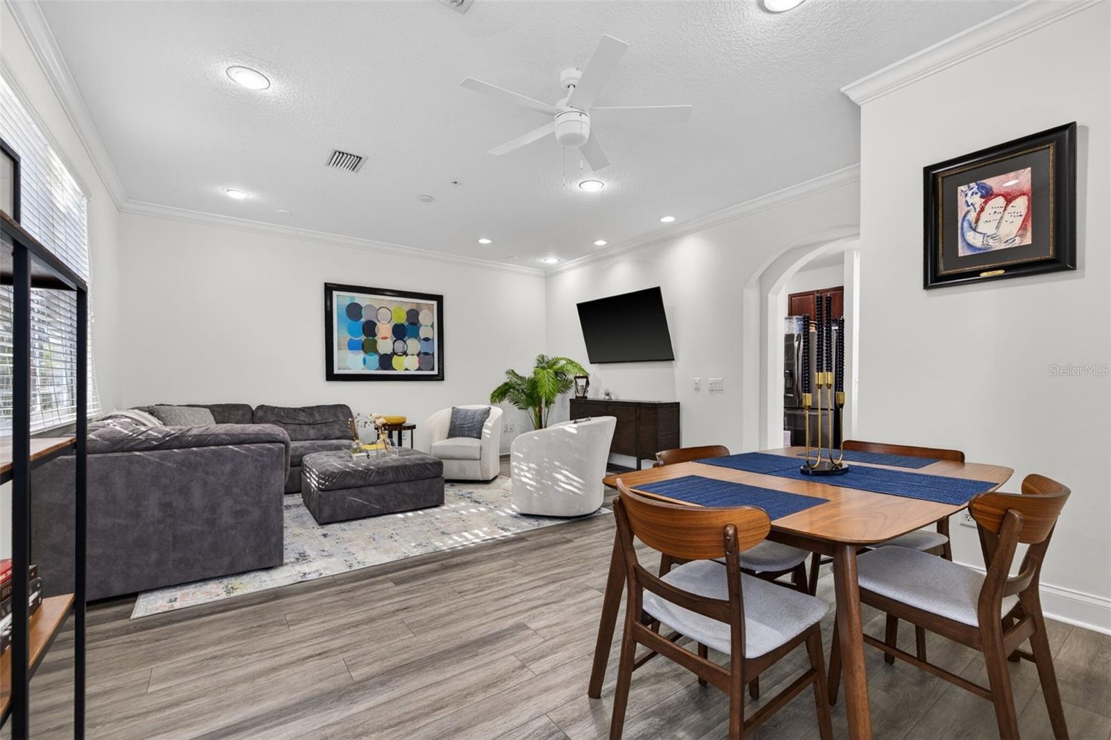 204 ROCK GARDEN PLACE 1