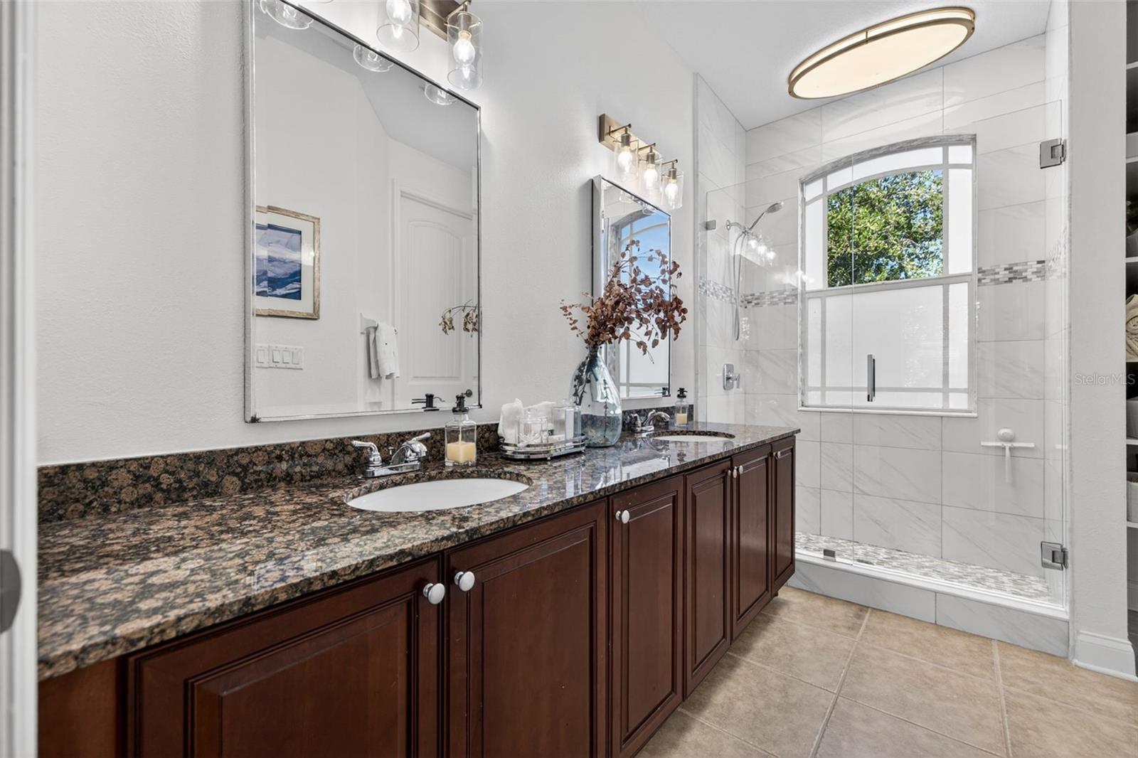 CLEVELAND STREET VILLAS - Residential