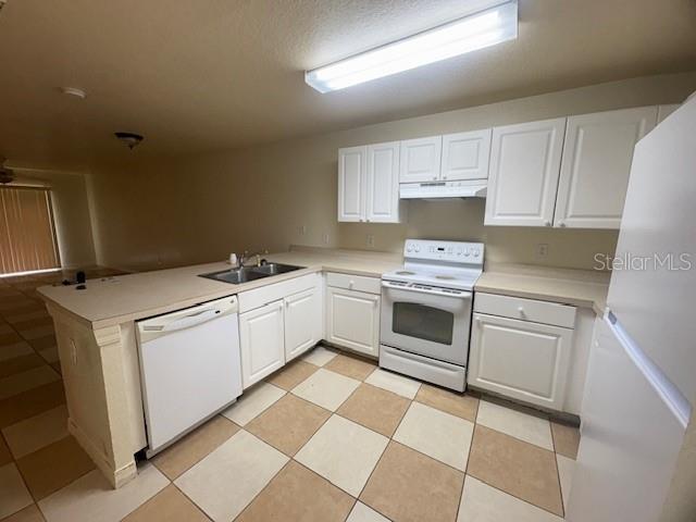 FOX LAKES - Residential Lease