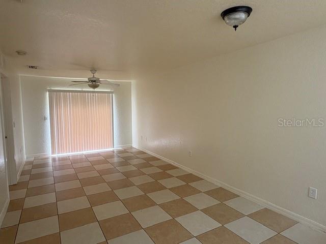 FOX LAKES - Residential Lease