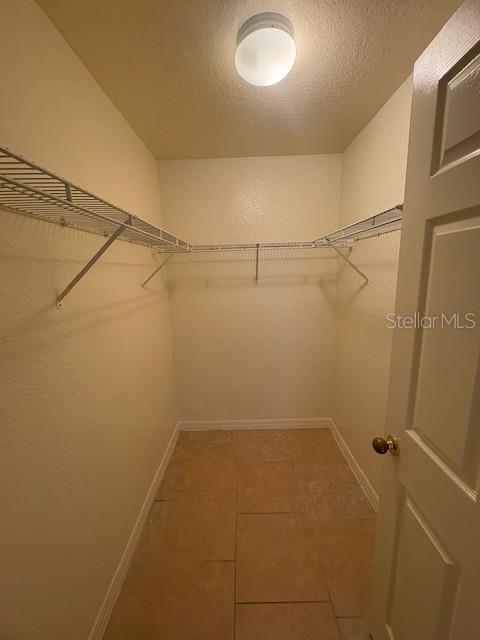 FOX LAKES - Residential Lease