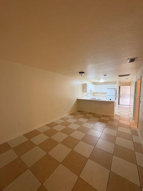 FOX LAKES - Residential Lease