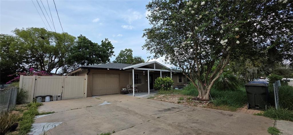 Photo of 1302 Center Street, Ocoee, FL 34761 (MLS # O6424130)