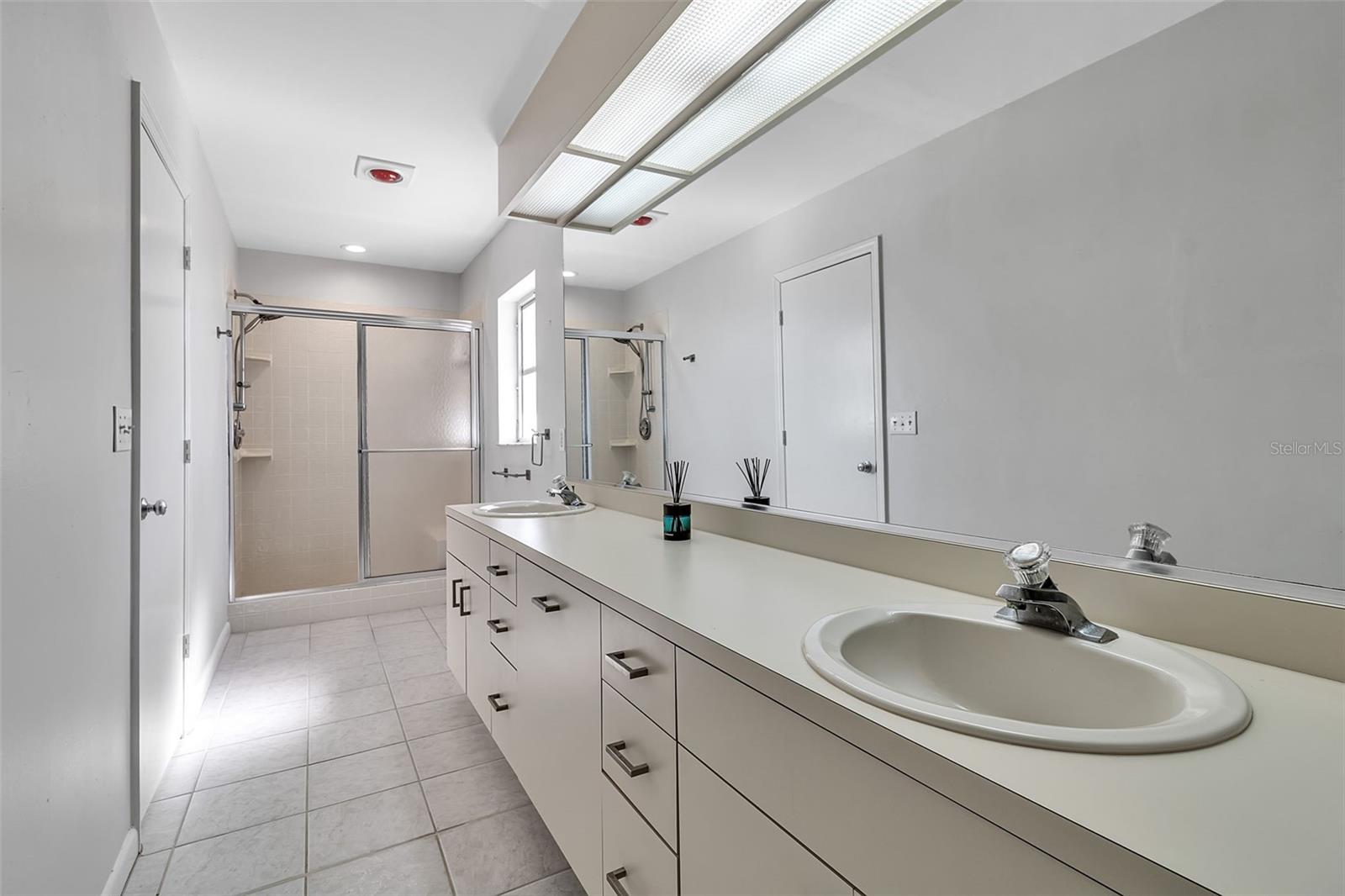 CASEY KEY - Residential