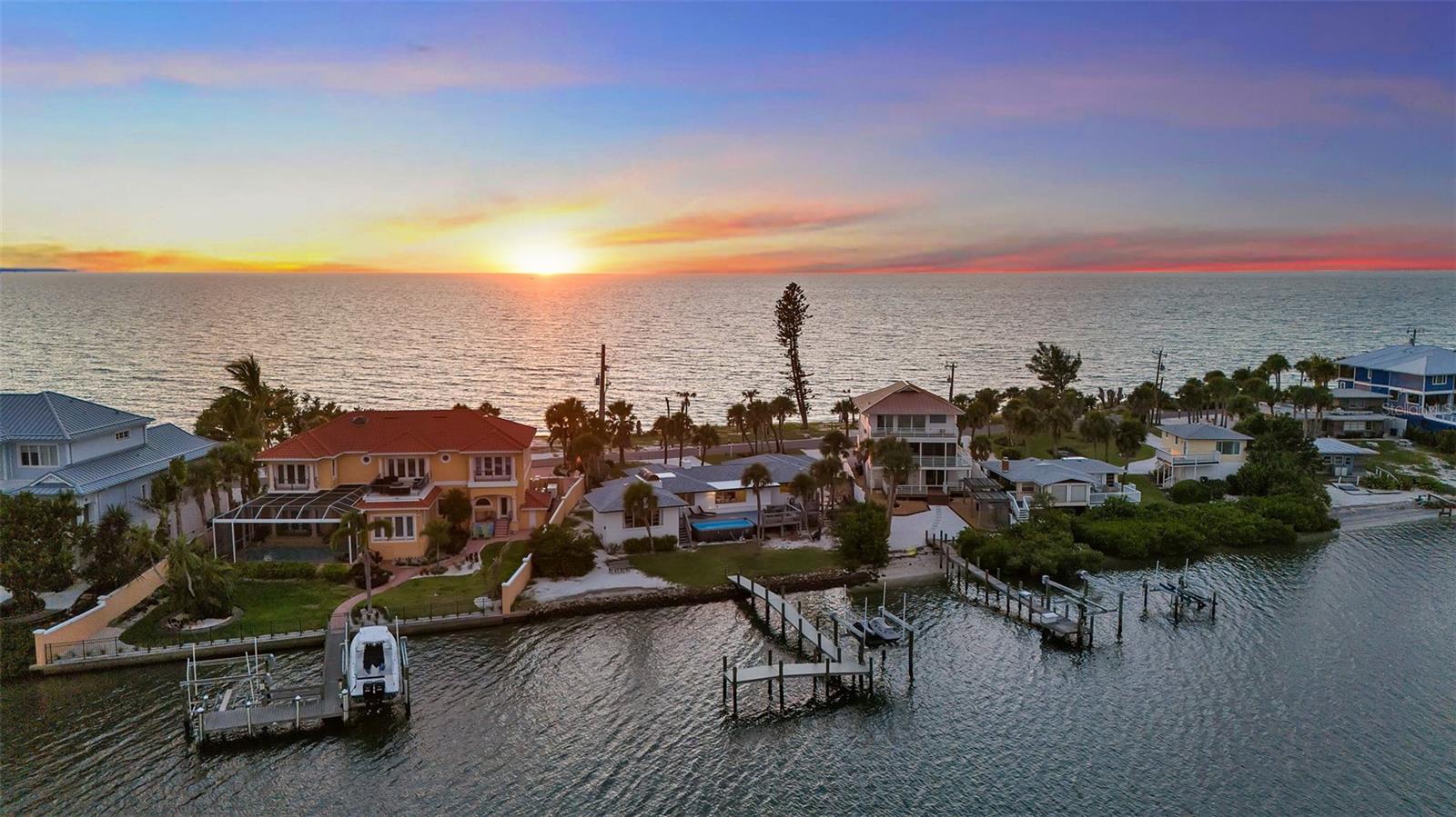 CASEY KEY - Residential